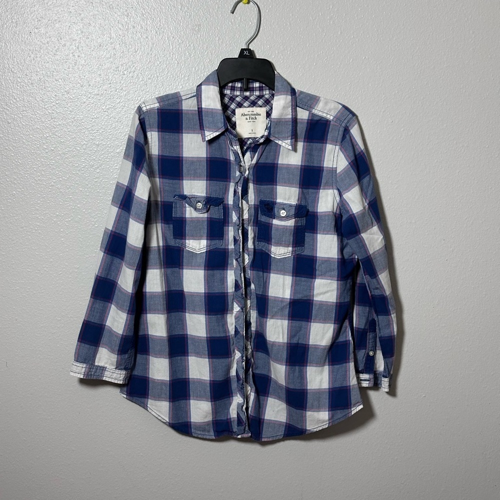 Abercrombie‎ & Fitch Women blue plaid button shirt size small